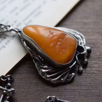 Natural amber pendant with silver Butterscotch Handcraft 1970's 46g Vintage