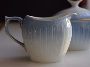B&G Bing & Grondahl Denmark Gold Trim CREAMER & SUGAR BOWL Scandinavian design
