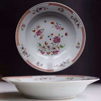 A antique Chinese famille rose deep plate, period of Qianlong, 18th Century #365
