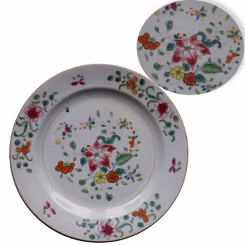 A antique Chinese famille rose plate, period of Qianlong, 18th Century #367