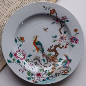 Antique Chinese Porcelain plate Famille rose Yongzheng / Qianlong 18th c #557