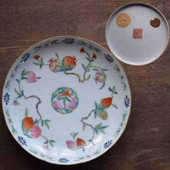 Antique Chinese Qing Dynasty famille rose dish Daoguang Mark & Period