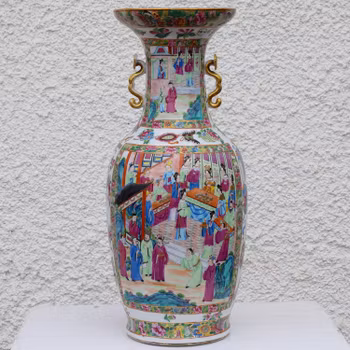 An large Chinese antique canton rose mandarin vase mid 19th Century