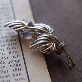 Vintage 1950's German TEKA 835 silver brooch with amethyst stones flora leaves