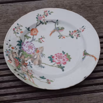 18th Century Chinese famille rose plate, Qianlong Period, Qing Dynasty #662