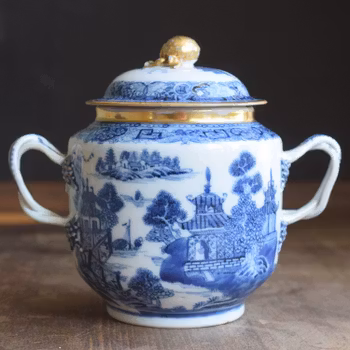 Antique chinese blue and white sugarbowl bowl with lid with Gilt clobbering 18c