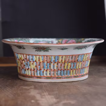 Antique Canton Porcelain Reticulated Chestnut Basket, late Qing #680