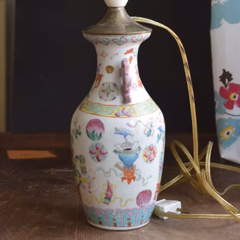 Chinese famille rose Porcelain vase / lamp Tongzhi, late Qing Dynasty