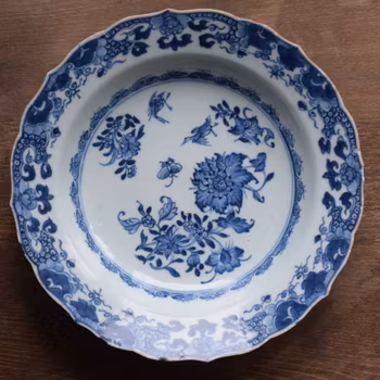 Antique Chinese Porcelain dee plate in Blue & White early 18th century #709