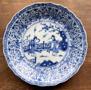 Antique Chinese Porcelain deep plate in Blue & White Kangxi / Yongzheng #738