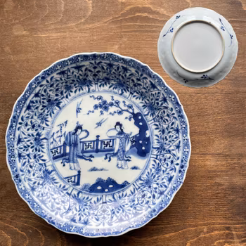 Antique Chinese Porcelain deep plate in Blue & White Kangxi / Yongzheng #738