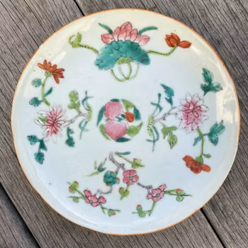 Antique chinese famille rose plate decorated with peach and flowers #802