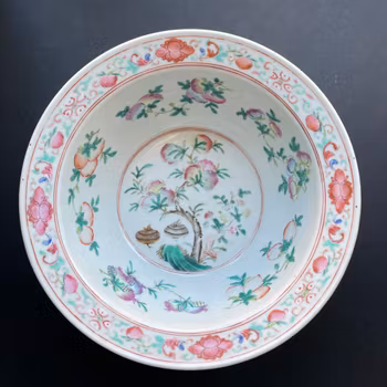One Antique Chinese porcelain basin handwash, Peach decoration 19th c Qing #911
