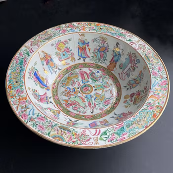 One Antique Chinese porcelain basin handwash, rose mandarin 19th c Qing #915