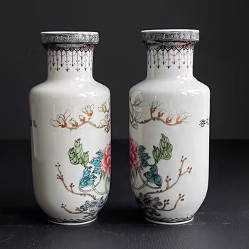 A pair of Chinese famille rose vases Second Half of 1900's 50's 60's