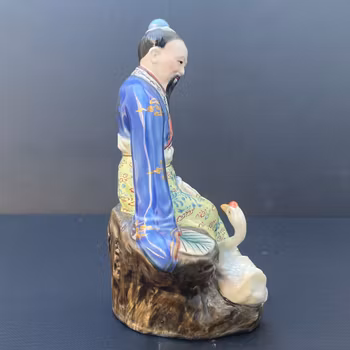 A Vintage / Antique chinese porcelain figurine 20th c #987