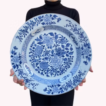 Antique Chinese Export Blue and White Porcelain charger, early 18th century #997