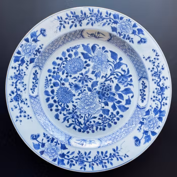 Antique Chinese Export Blue and White Porcelain charger, early 18th century #997