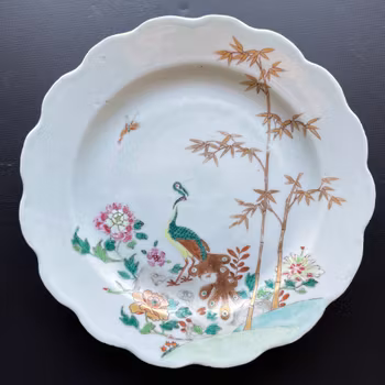 A Chinese famille rose plate with peacock, Qianlong, Qing Dynasty #1015