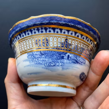 Antique Chinese blue and white sugar bowl with lid Qianlong period #1055