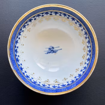 Antique Chinese blue and white Porcelain teacup with gilding Qianlong #1057