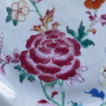 Antique Chinese porcelain Famille Rose plate 18th C Yongzheng / Qianlong #1069
