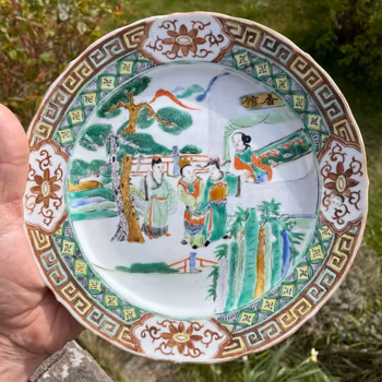 Antique chinese wucai famille verte plate with figure decoration, 19th c #1073