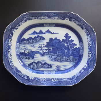 Chinese antique underglazed blue and white platter, Qianlong Period #1126