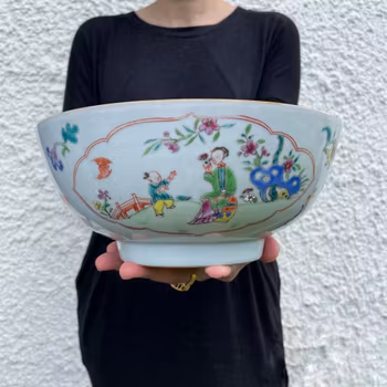 Antique Chinese punch bowl famille rose with figures Qianlong period #1129