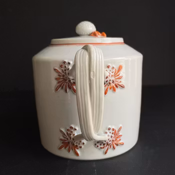 Antique Chinese Porcelain tea pot 18c Jiaqing period #1163