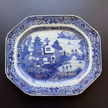 Antique Chinese Export Blue and White Porcelain platter, Qianlong period #1180