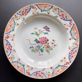 Antique chinese famille rose deep plate, Qianlong #1199