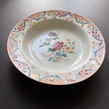 Antique chinese famille rose deep plate, Qianlong #1199