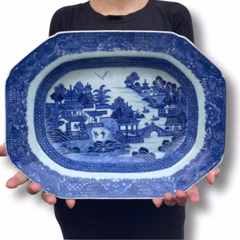 Antique Chinese Export Blue and White Porcelain platter, Qianlong period #1275