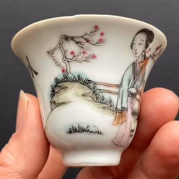 Antique Chinese famille rose teacup , late Qing Dynasty #1358