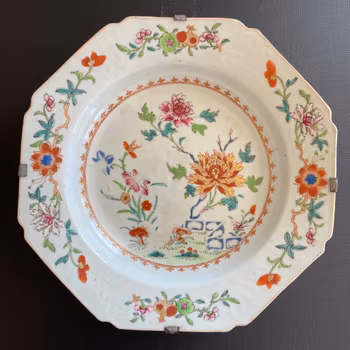Chinese famille rose plate, Qianlong, 18th c #1508
