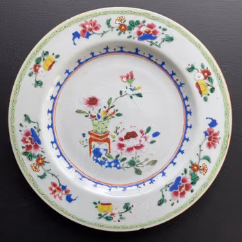 Chinese Antique porcelain plate first half of 18th C Yongzheng / Qianlong #1559