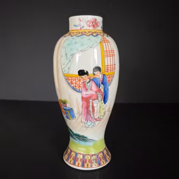 Chinese famille rose Porcelain vase mid 20c around 1950 #1581