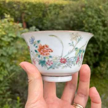 Chinese antique teacup / Chawan, in famille rose, Late Qing / Republic #1612