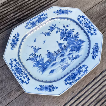 Chinese Antique blue and white porcelain platter, 18th C Qianlong period #1658