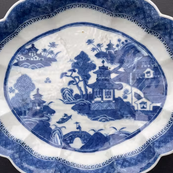 Chinese Antique porcelain blue and white deep platter, 19th c # 1471