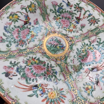 Chinese Antique Rose Medallion Plate, Late Qing Dynasty #1688