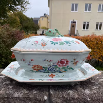 Chinese antique Famille Rose Tureen And Under Platter, Qianlong Period #1689