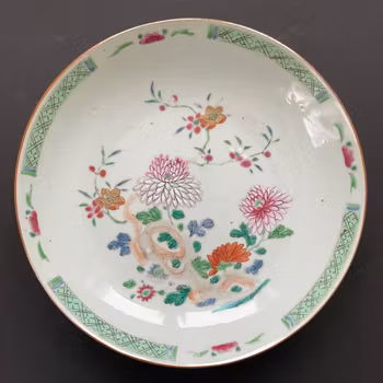 Chinese Antique Famille Rose Deep Mouth Plate, 18th C Yongzheng period #1761