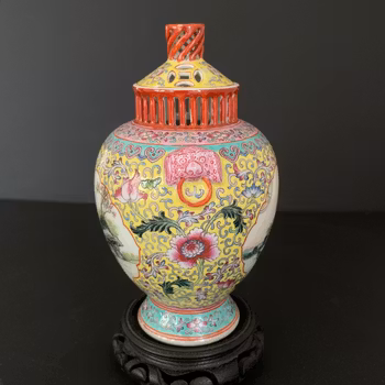 Vintage Chinese porcelain vase / censer with lid , 1960-1970's #1790