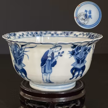 Chinese antique porcelain large teacup in under-glazed blue and white, Late Qing Dynasty #1806
