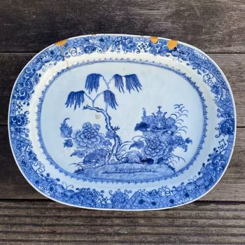 Chinese antique porcelain platter in blue and white, Qianlong period #1837