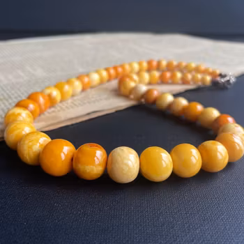 Vintage Natural Amber Necklace Baltic Amber Egg Yolk Butterscotch 42g #1853