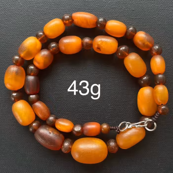 ANTIQUE NATURAL AMBER OVAL AND ROUND BEAD NECKLACE 43g #1858