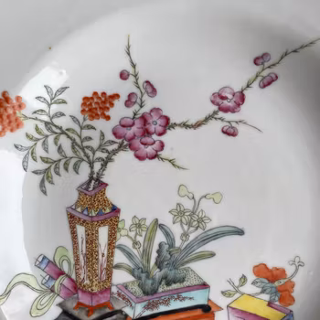 Chinese Antique famille rose plate, Republic period #1888